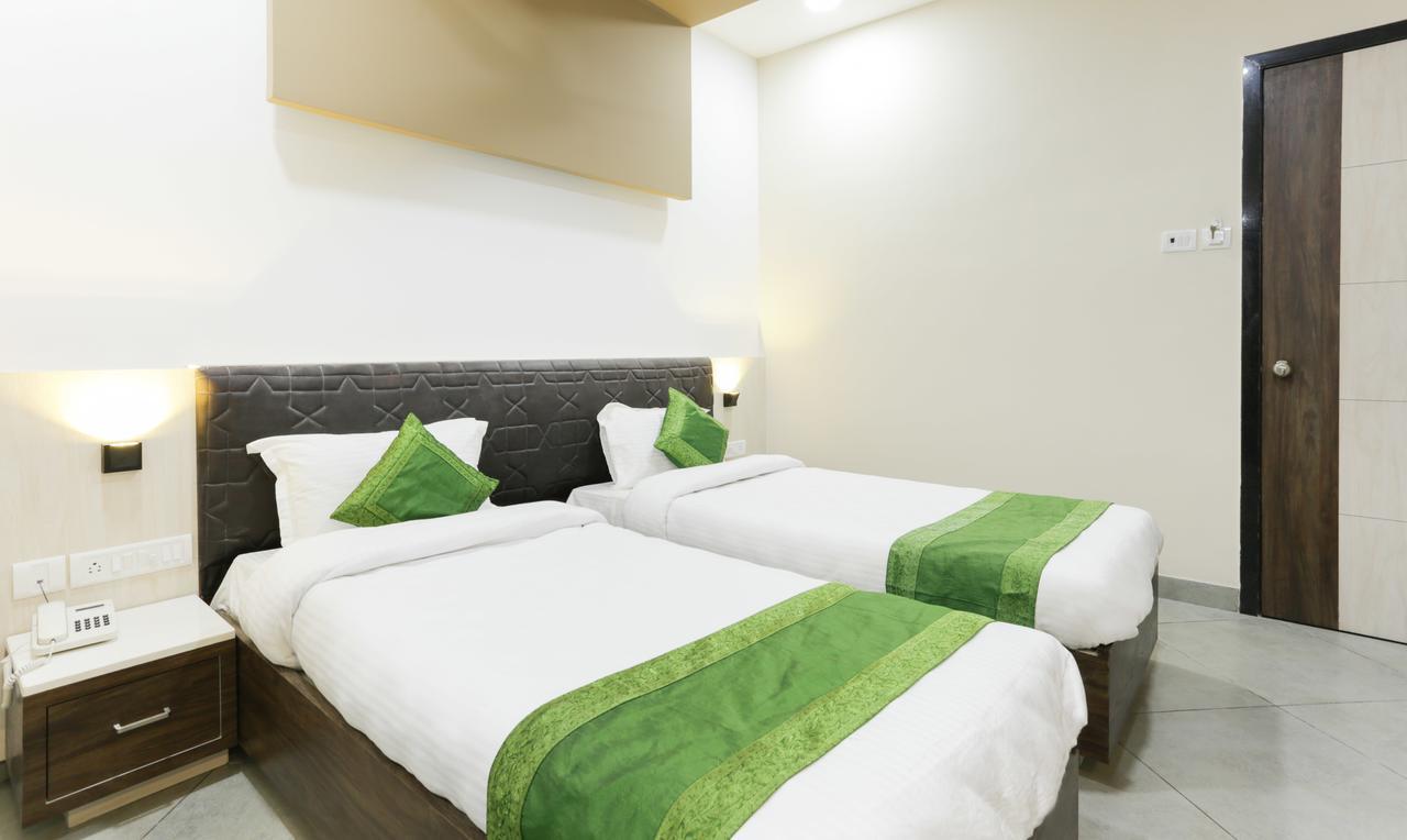 Treebo Trend Grace Residency Hotel Madras Buitenkant foto
