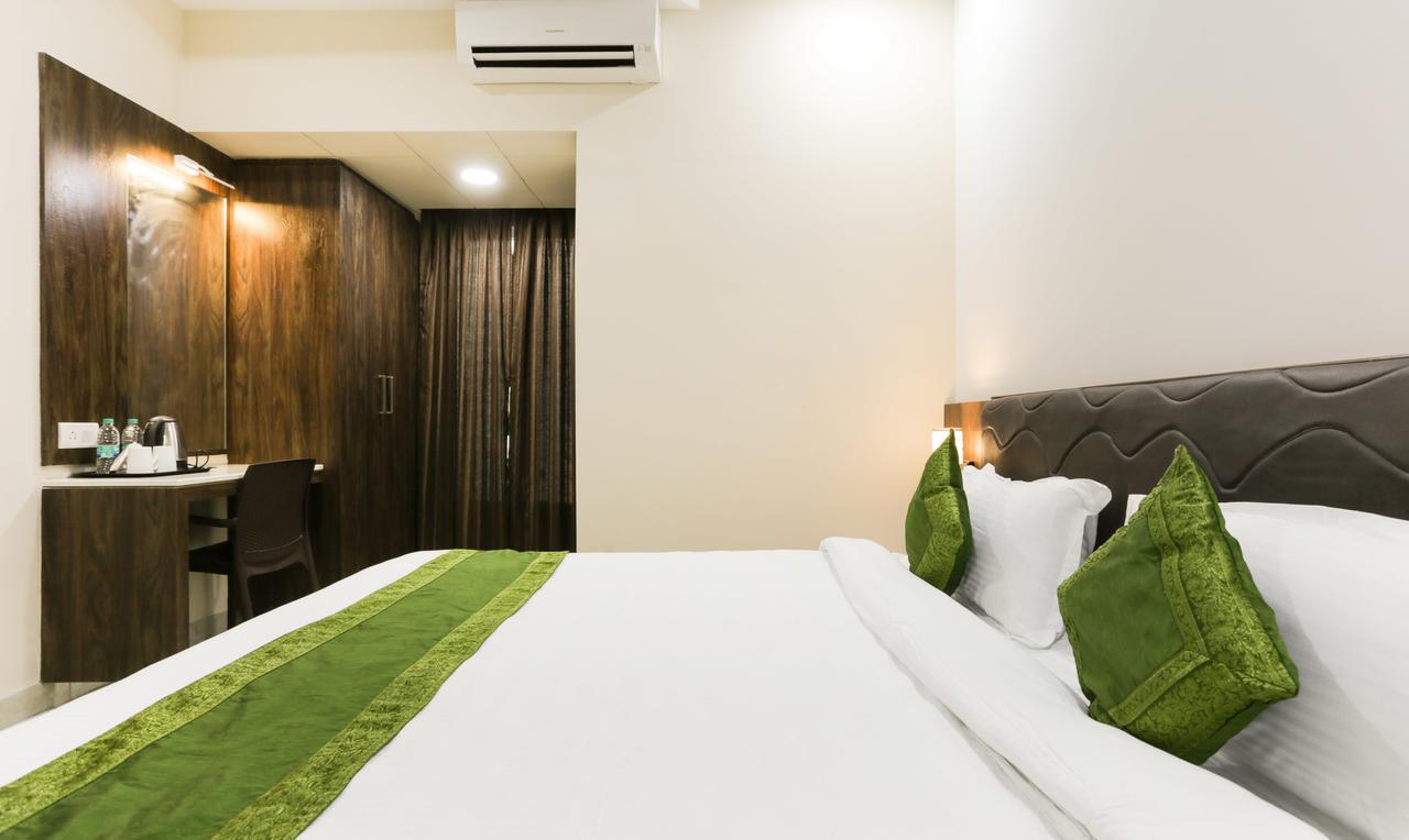 Treebo Trend Grace Residency Hotel Madras Buitenkant foto