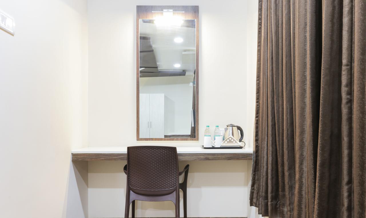 Treebo Trend Grace Residency Hotel Madras Buitenkant foto