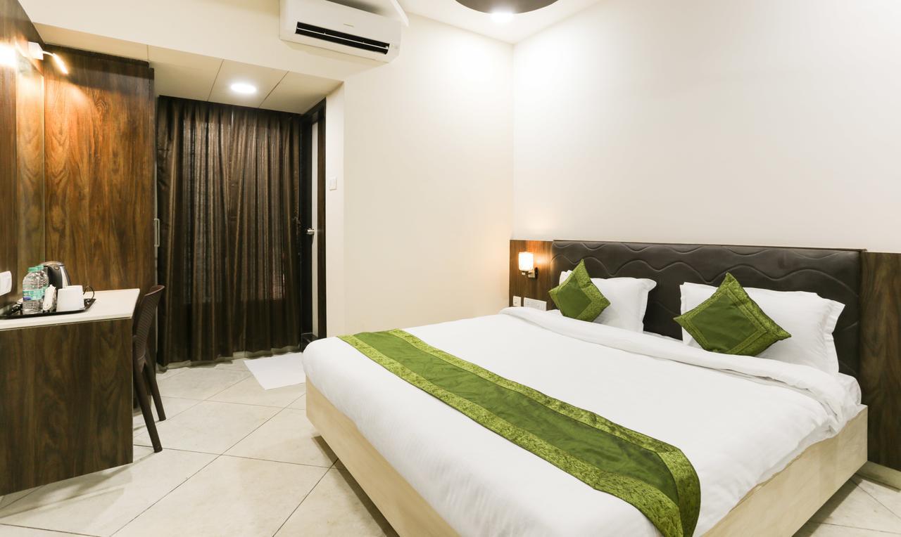 Treebo Trend Grace Residency Hotel Madras Buitenkant foto
