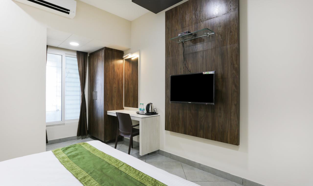 Treebo Trend Grace Residency Hotel Madras Buitenkant foto